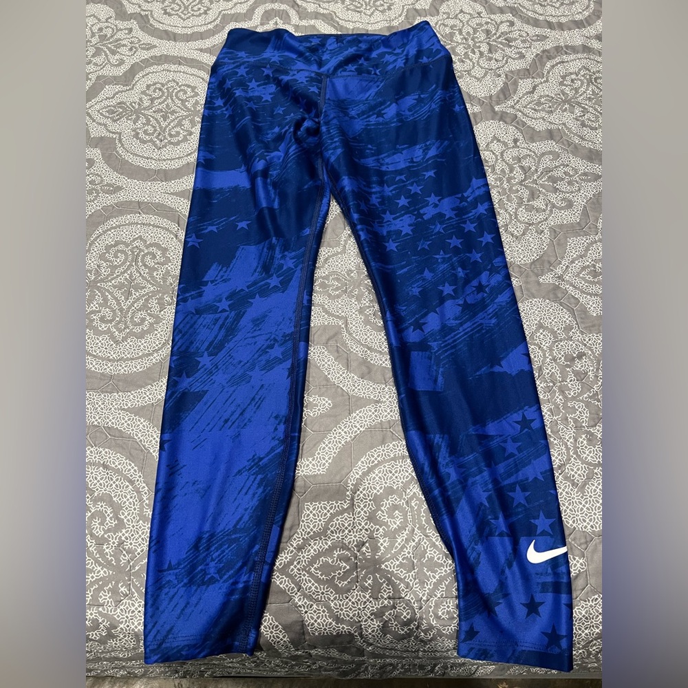 Women’s Nike leggings